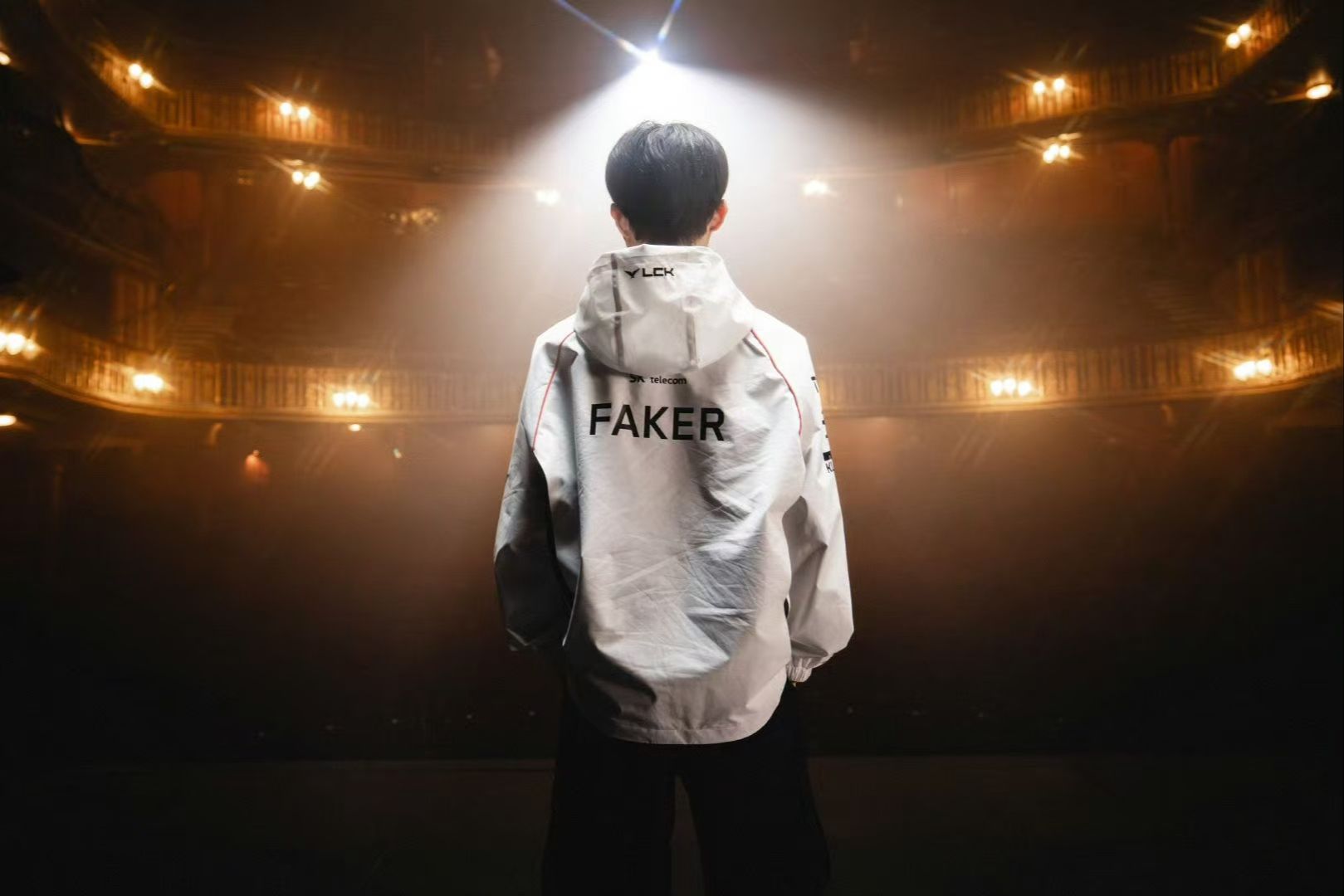 FPX 官方：打野选手 moyan 正式离队